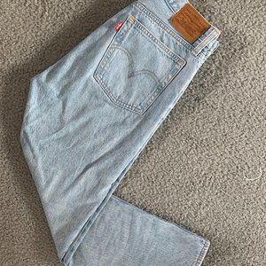 Levi's | Wedgie Icon Straight Jeans in Light Blue